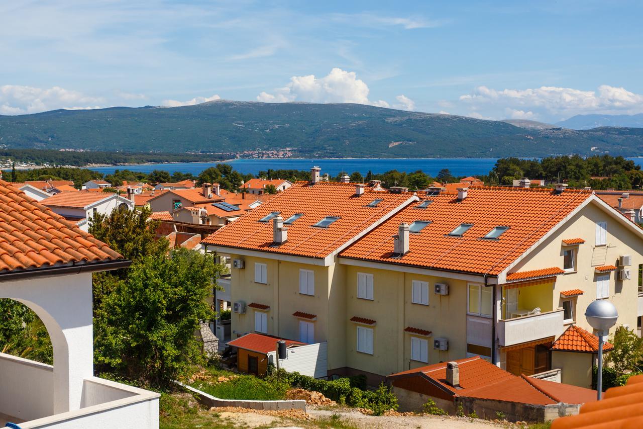 Apartments Vlado Krk Town Luaran gambar